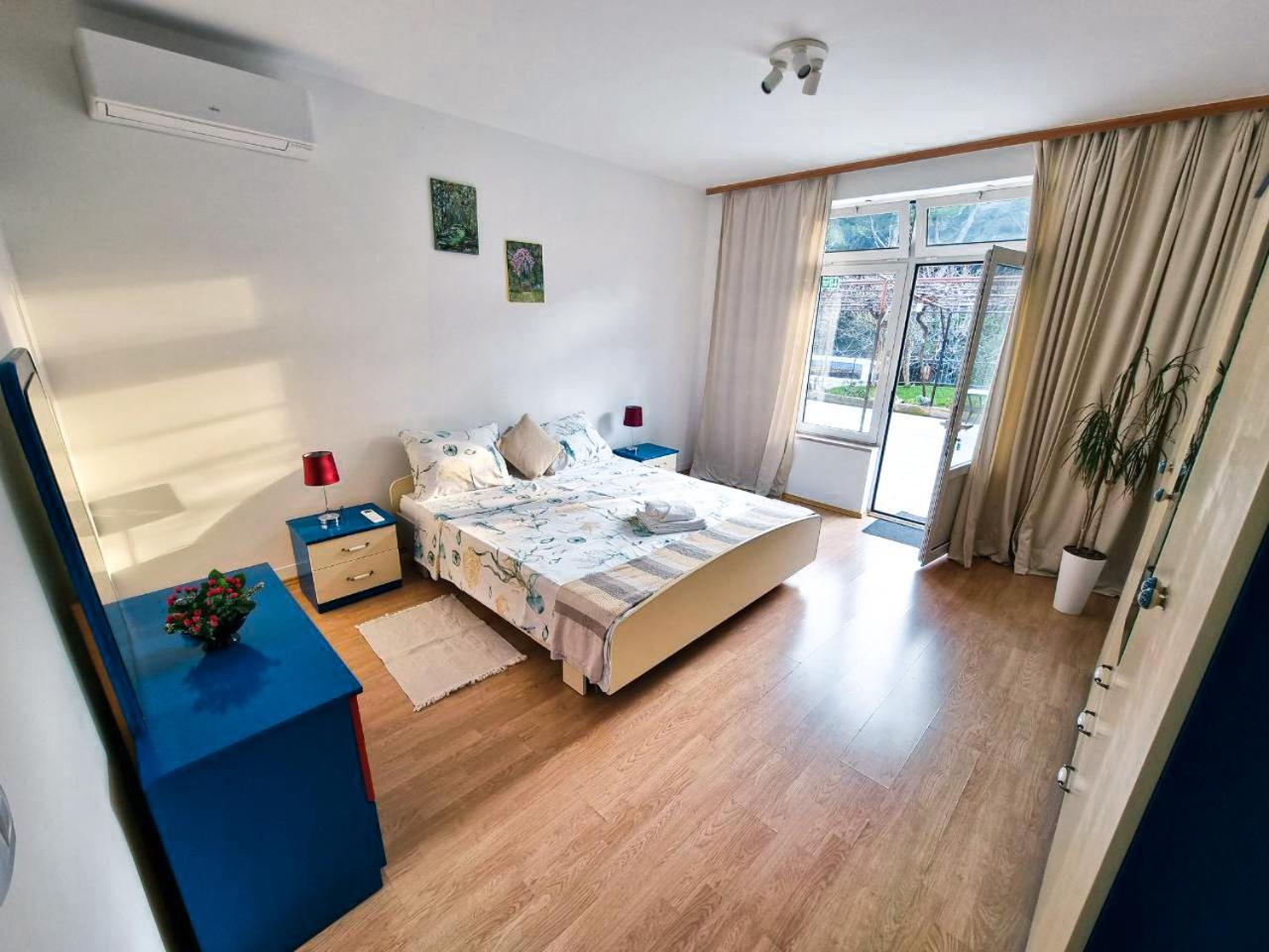 Retreat Apartments With Free Parking Pula Extérieur photo